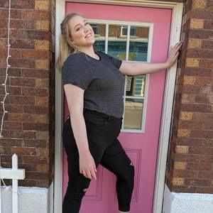 Meet your Posher, Leah